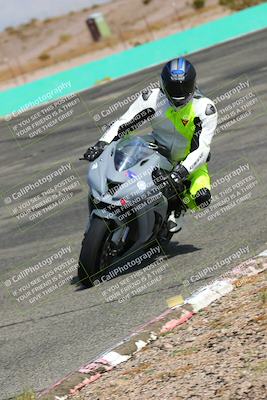 media/Oct-15-2022-TrackXperience (Sat) [[8f70b8b0be]]/Group 2/session 4 turn 1/